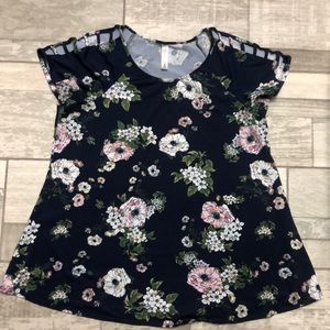 💞💞🤰MATERNITY FLORAL BLOUSE